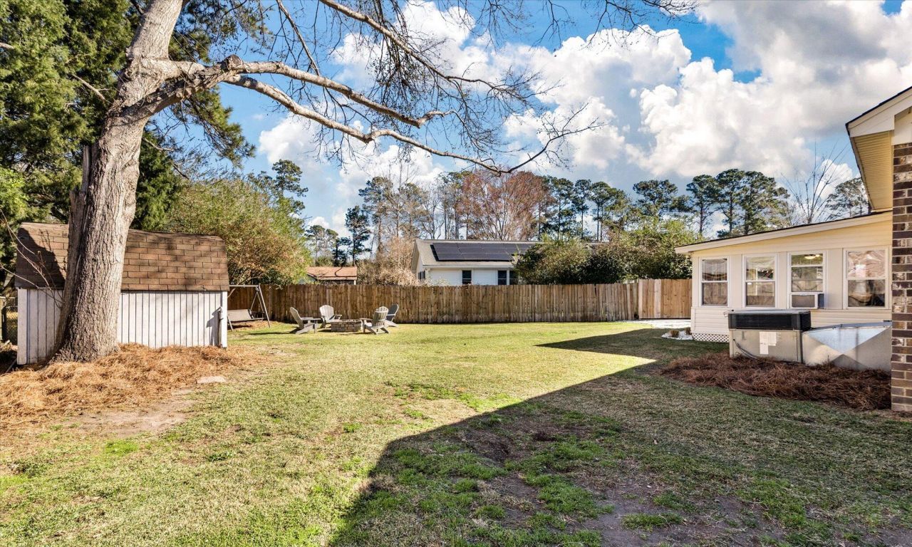 102 Ellen Court Photo 50