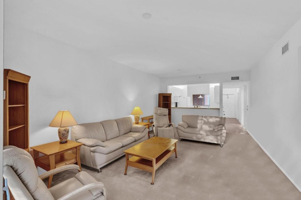 7735 Yardley Drive, Unit 201, Tamarac, FL 33321 Photo