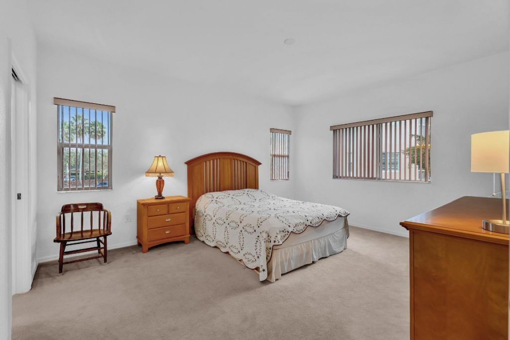 7735 Yardley Drive, Unit 201, Tamarac, FL 33321 Photo