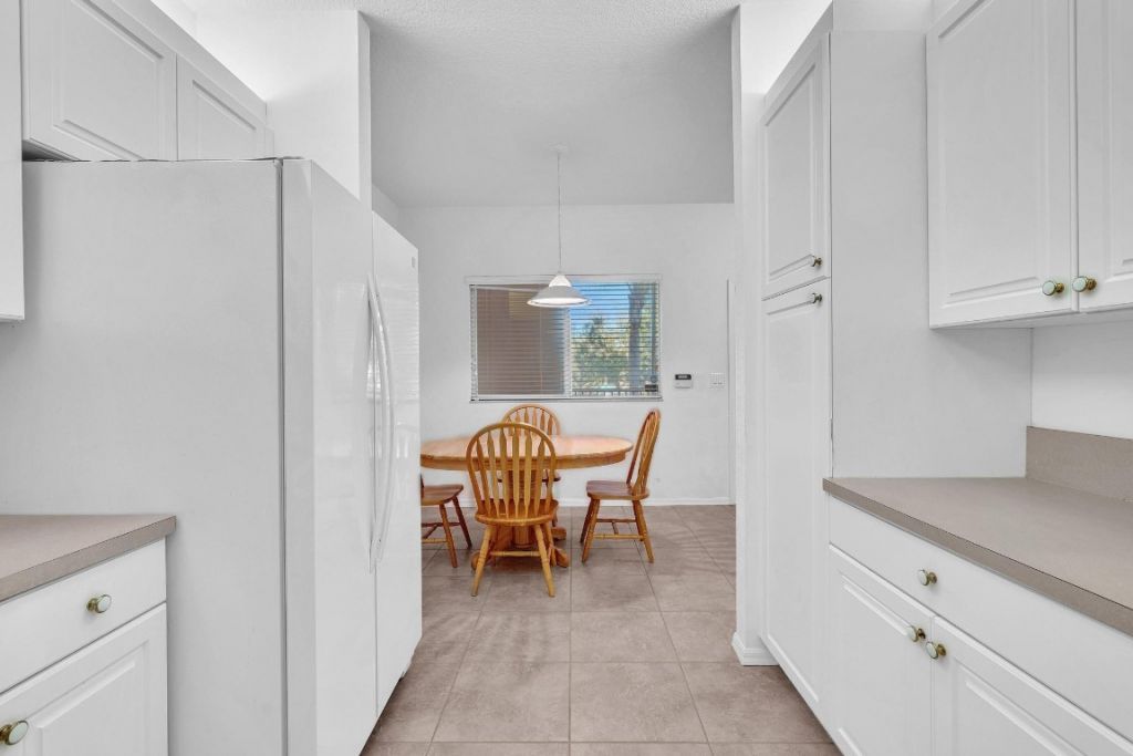 7735 Yardley Drive, Unit 201, Tamarac, FL 33321 Photo