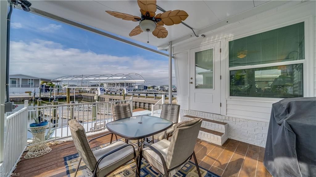 3033 Bounty Ln, Saint James City, FL 33956 Photo