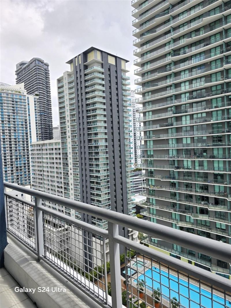 60 SW 13th St, Unit 2822, Miami, FL 33130 Photo