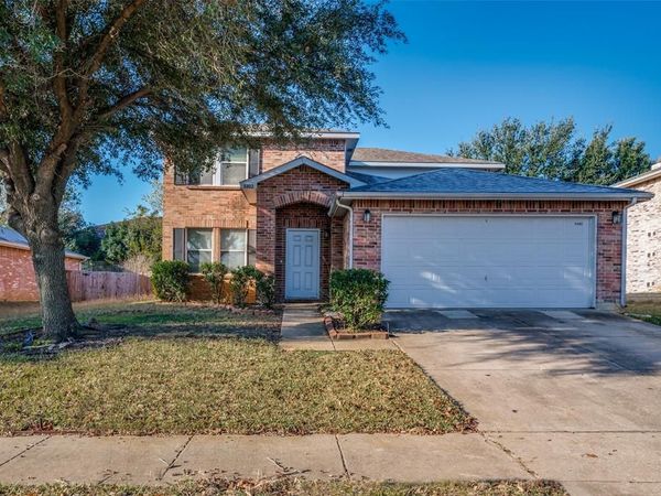 8402 Olivia Meadow Drive , Arlington, TX 76002