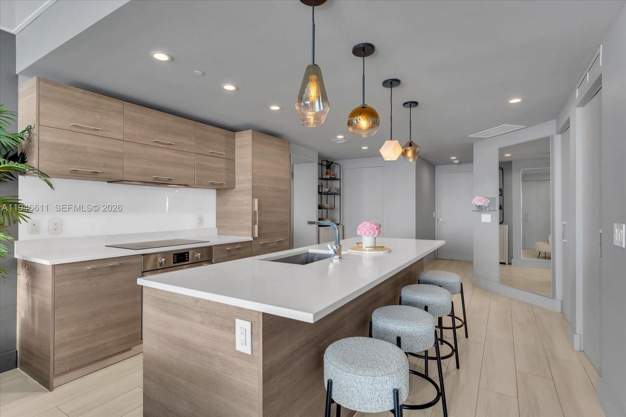 650 NE 32nd St, Unit 4405, Miami, FL 33137 Photo