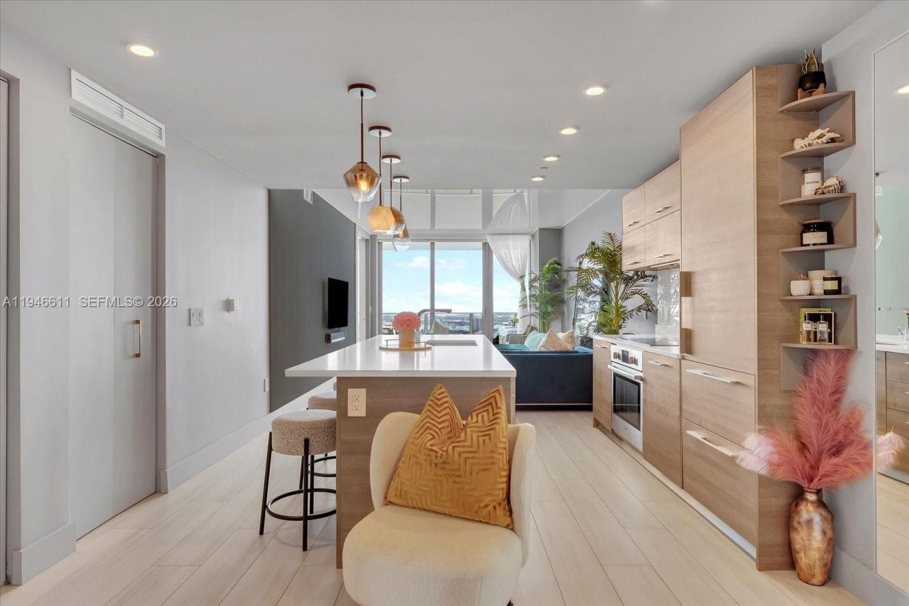 650 NE 32nd St, Unit 4405, Miami, FL 33137 Photo