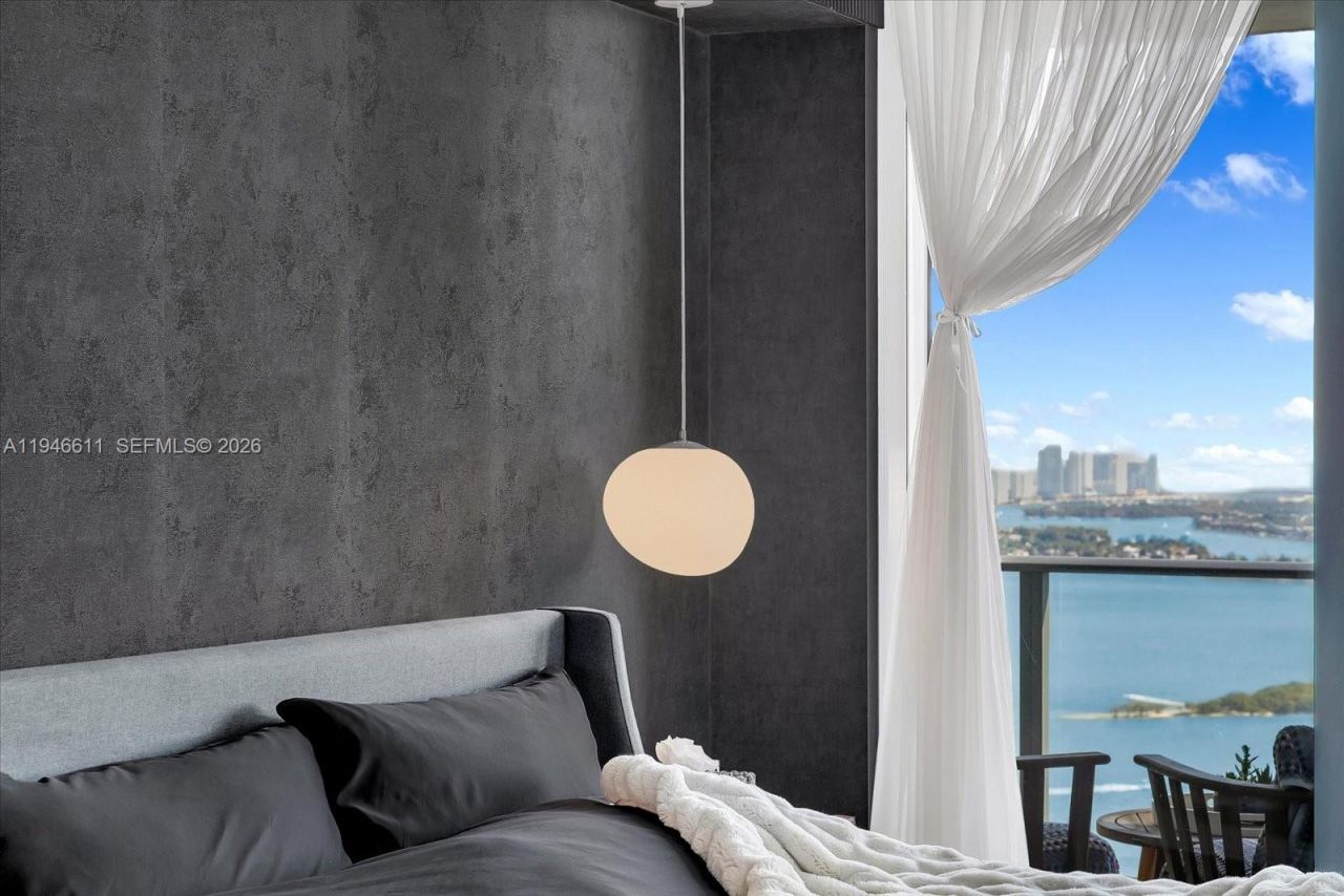 650 NE 32nd St, Unit 4405, Miami, FL 33137 Photo