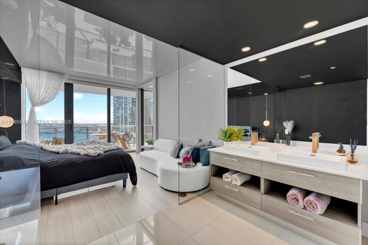 650 NE 32nd St, Unit 4405, Miami, FL 33137 Photo