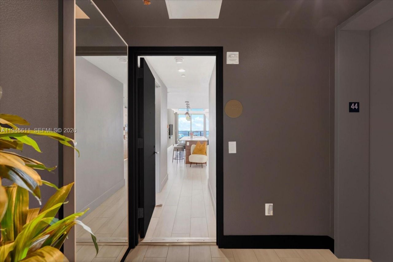 650 NE 32nd St , Unit 4405, Miami, FL 33137 Photo