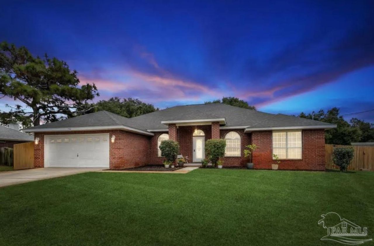 1960 Amhurst Ct, Navarre, FL 32566 Main Photo