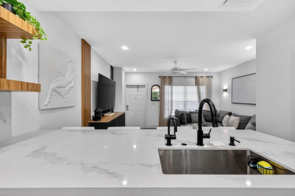 836 Kokomo Key Lane, Delray Beach, FL 33483 Photo