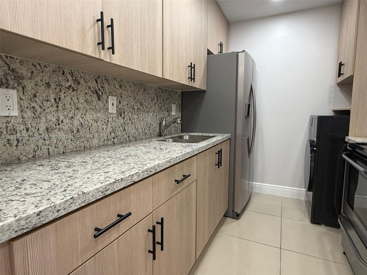 5033 NW 7th St, Unit 306, Miami, FL 33126 Photo