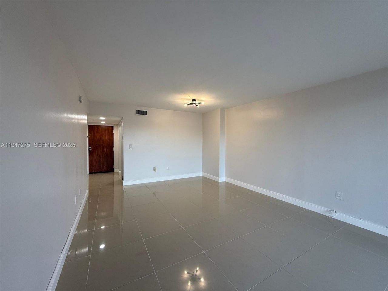 5033 NW 7th St, Unit 306, Miami, FL 33126 Photo