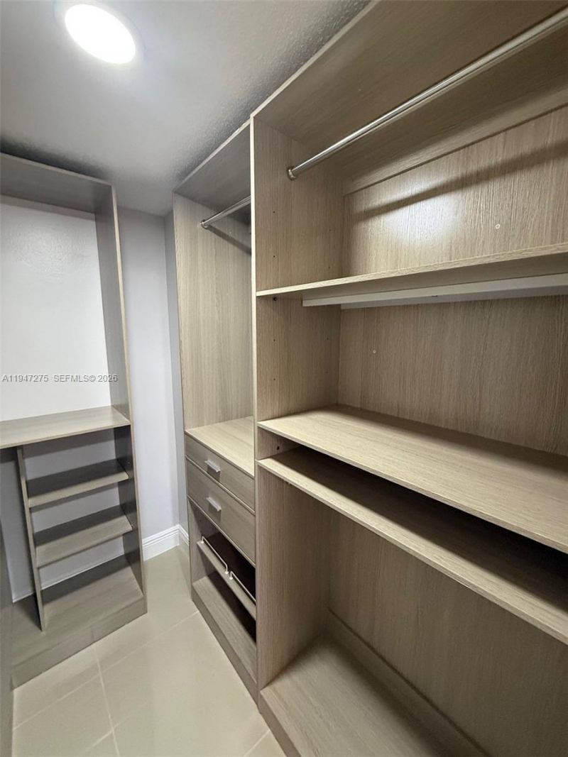 5033 NW 7th St, Unit 306, Miami, FL 33126 Photo