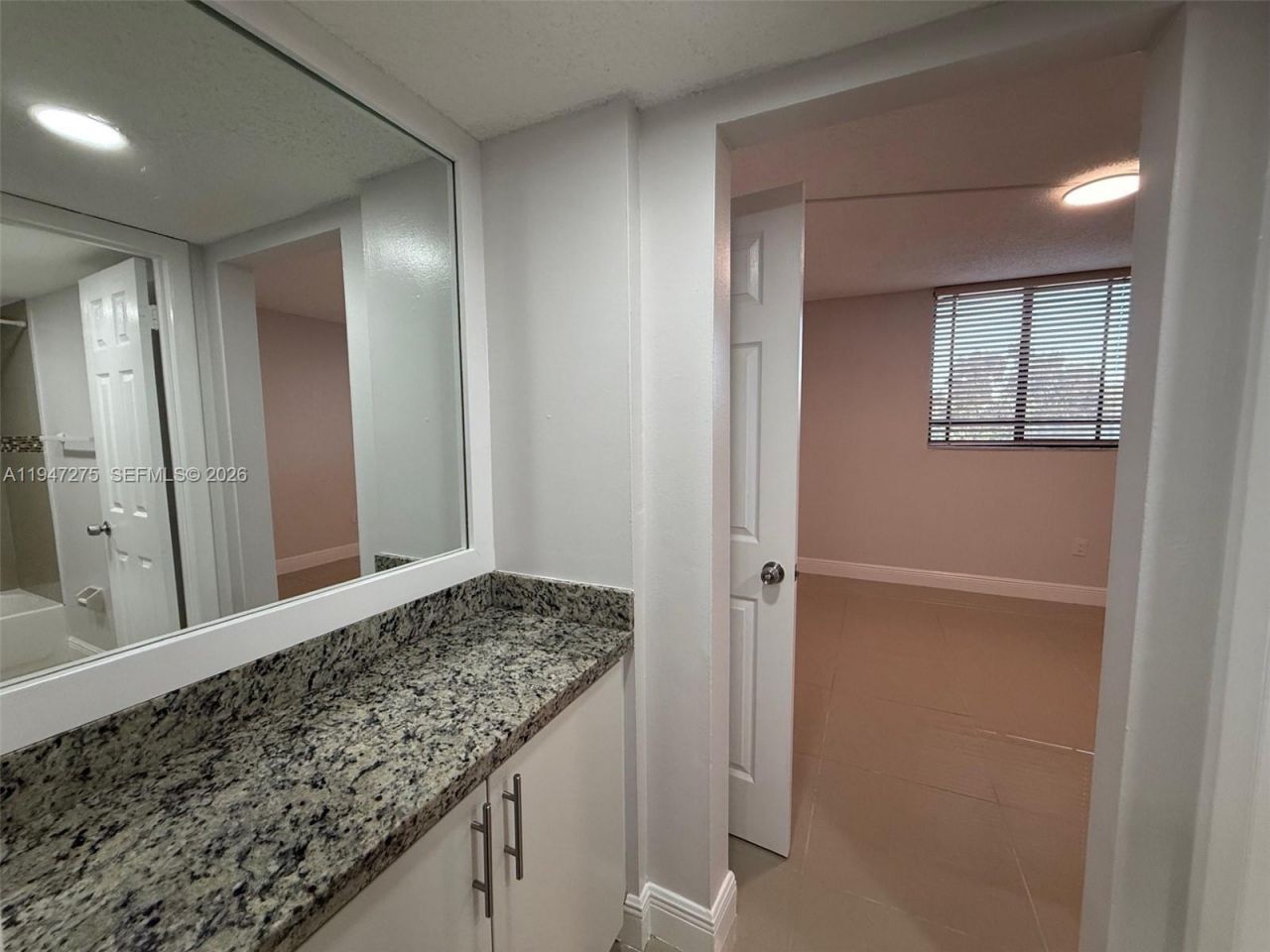 5033 NW 7th St, Unit 306, Miami, FL 33126 Photo