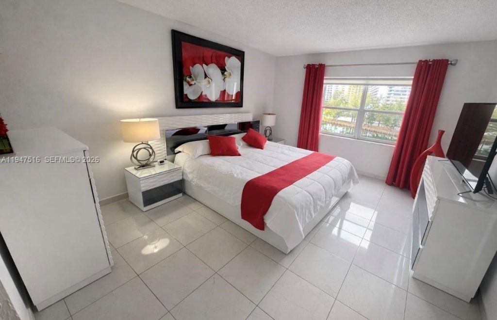 400 Diplomat Pkwy, Unit 506, Hallandale Beach, FL 33009 Photo
