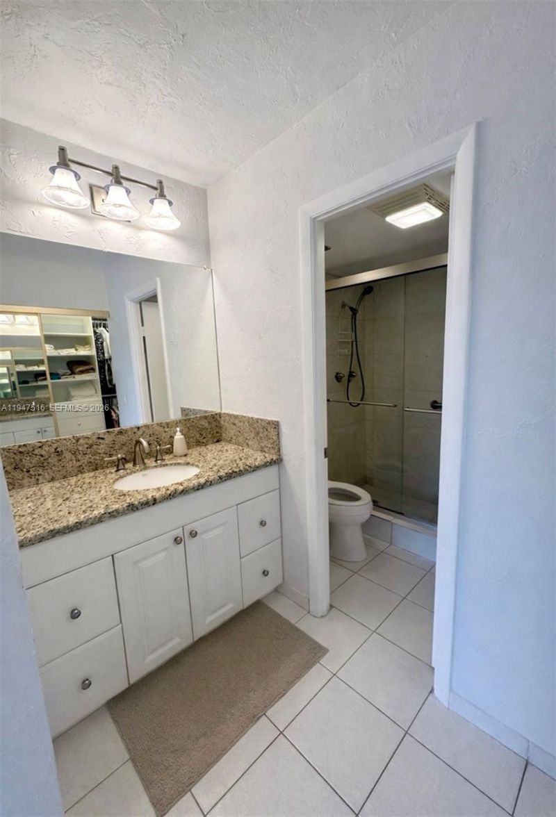 400 Diplomat Pkwy, Unit 506, Hallandale Beach, FL 33009 Photo