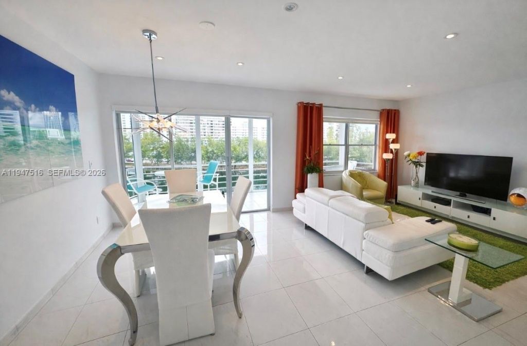 400 Diplomat Pkwy, Unit 506, Hallandale Beach, FL 33009 Photo