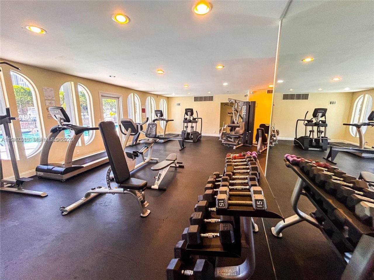 400 Diplomat Pkwy, Unit 506, Hallandale Beach, FL 33009 Photo