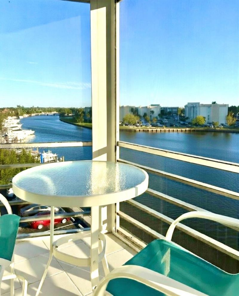 400 Diplomat Pkwy, Unit 506, Hallandale Beach, FL 33009 Photo