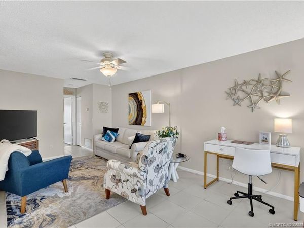 2600 SE Ocean Boulevard, Unit M10, Stuart, FL 34996