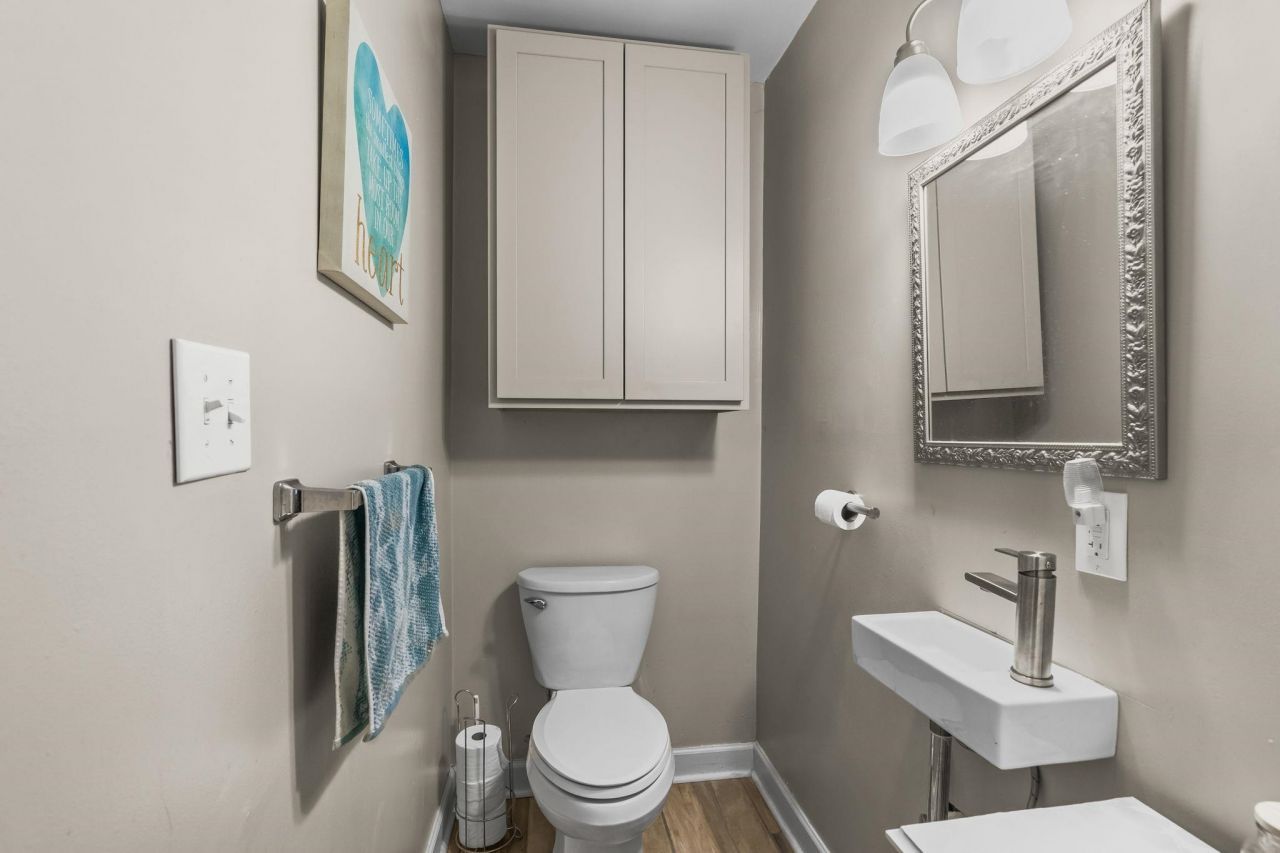 1361 Turkey Ridge Rd. Photo 22