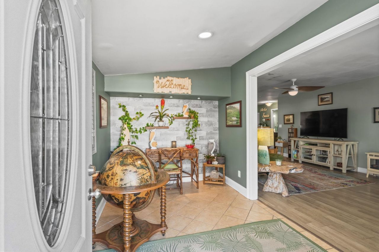 1361 Turkey Ridge Rd. Photo 5