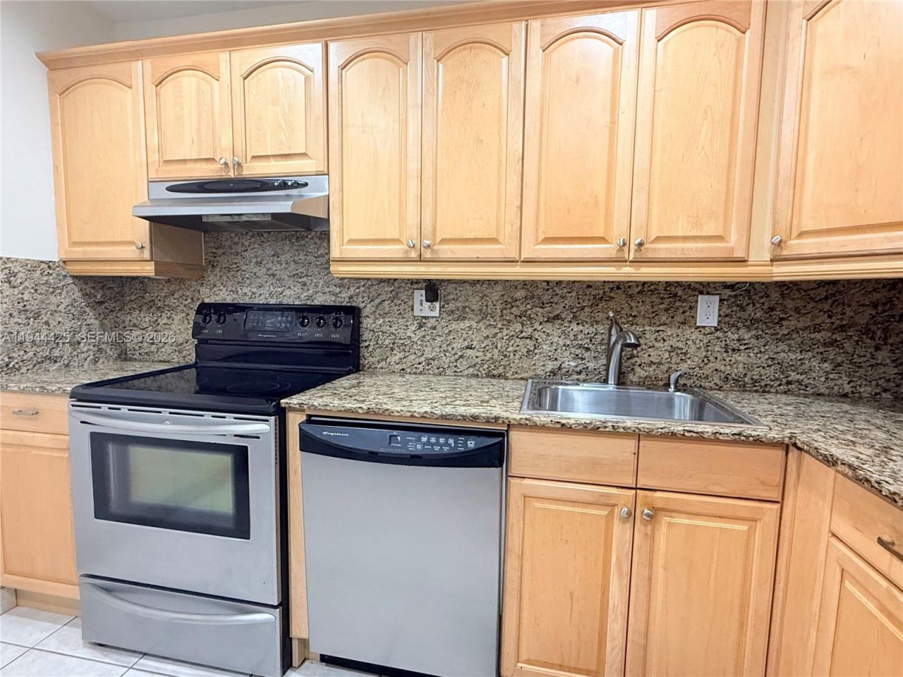 8951 N New River Canal Rd, Unit 2D, Plantation, FL 33324 Photo