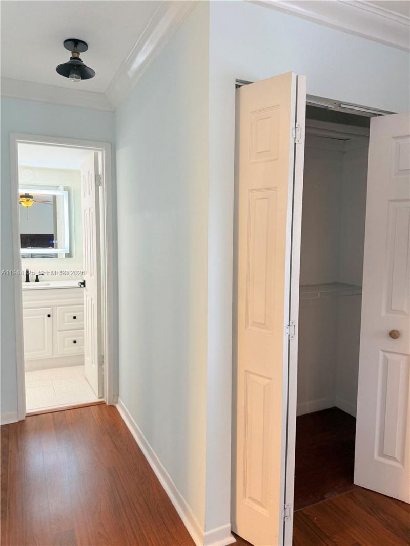 8951 N New River Canal Rd, Unit 2D, Plantation, FL 33324 Photo