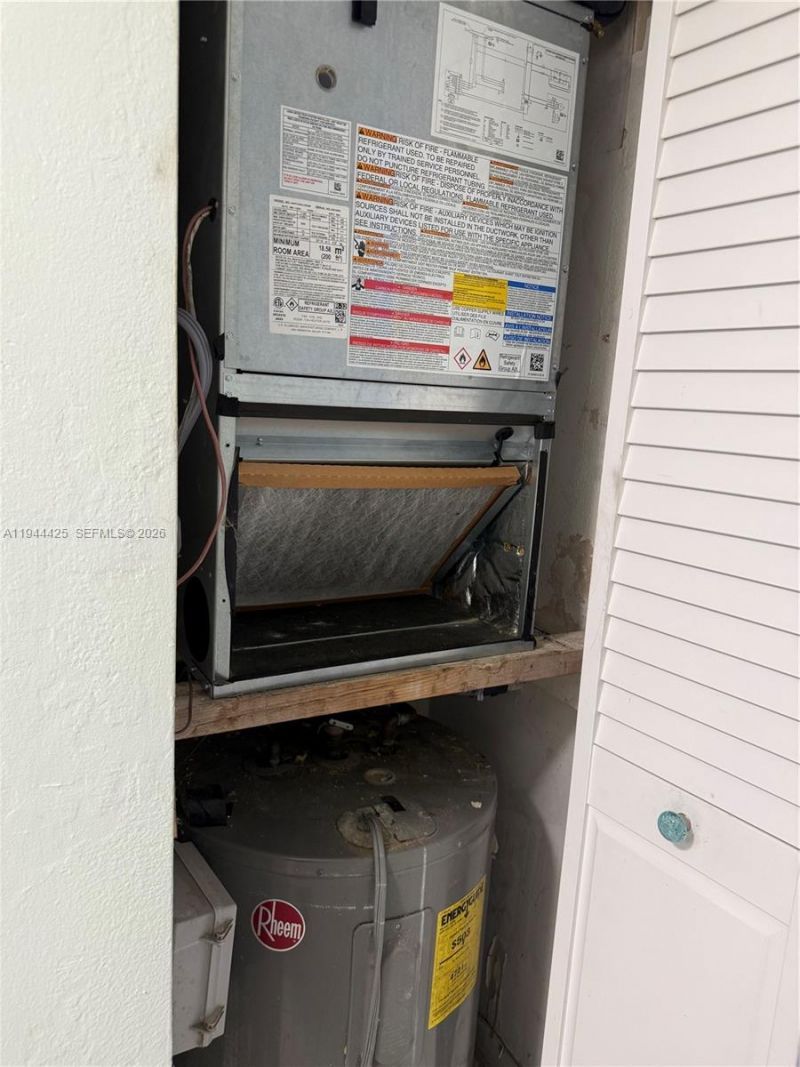 8951 N New River Canal Rd, Unit 2D, Plantation, FL 33324 Photo