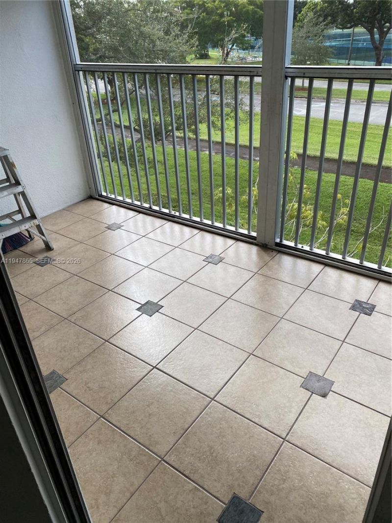 12950 SW 7th Ct, Unit 310A, Pembroke Pines, FL 33027 Photo