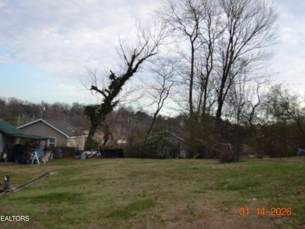 4112 NW Apex Dr Drive, Knoxville, TN 37919