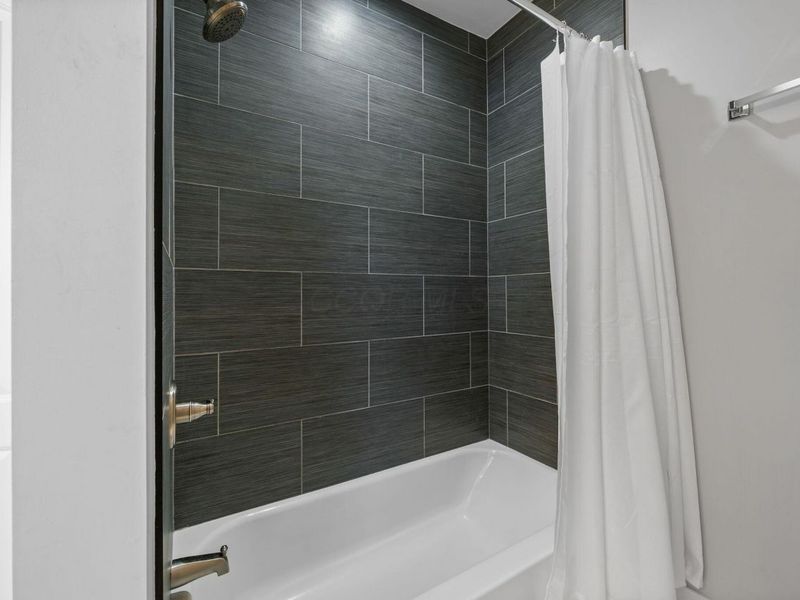 423 Saint Clair Avenue, Columbus, OH 43203 Photo 37