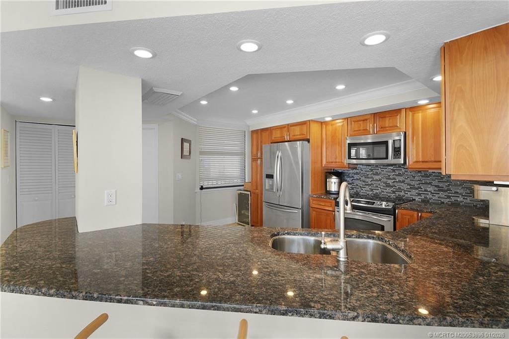 9500 S Ocean Drive, Unit 910, Jensen Beach, FL 34957 Photo