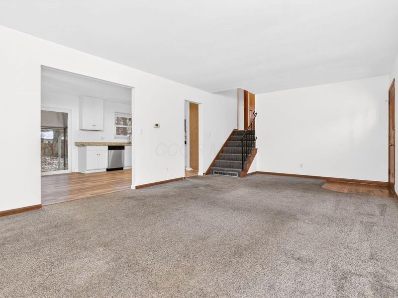 2669 Alder Vista Drive, Columbus, OH 43231 Photo 7