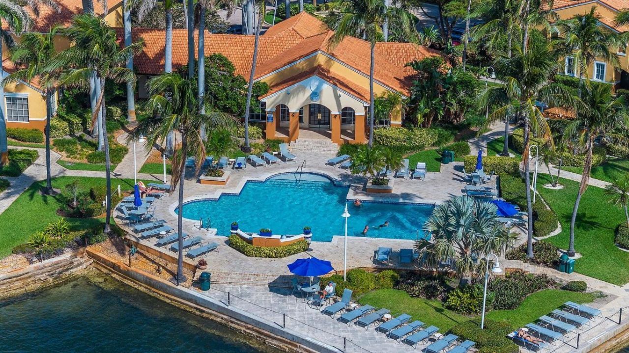 157 Yacht Club Way, Unit 306, Hypoluxo, FL 33462 Photo