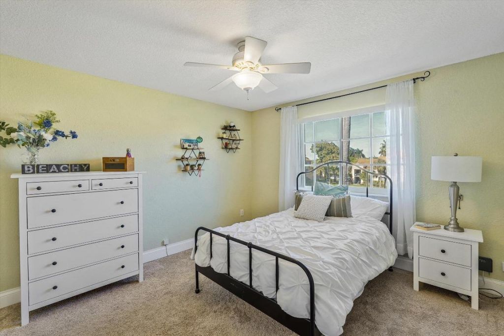 157 Yacht Club Way, Unit 306, Hypoluxo, FL 33462 Photo