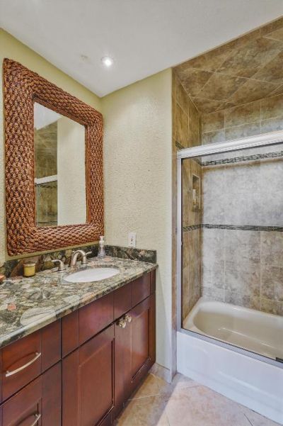 157 Yacht Club Way, Unit 306, Hypoluxo, FL 33462 Photo