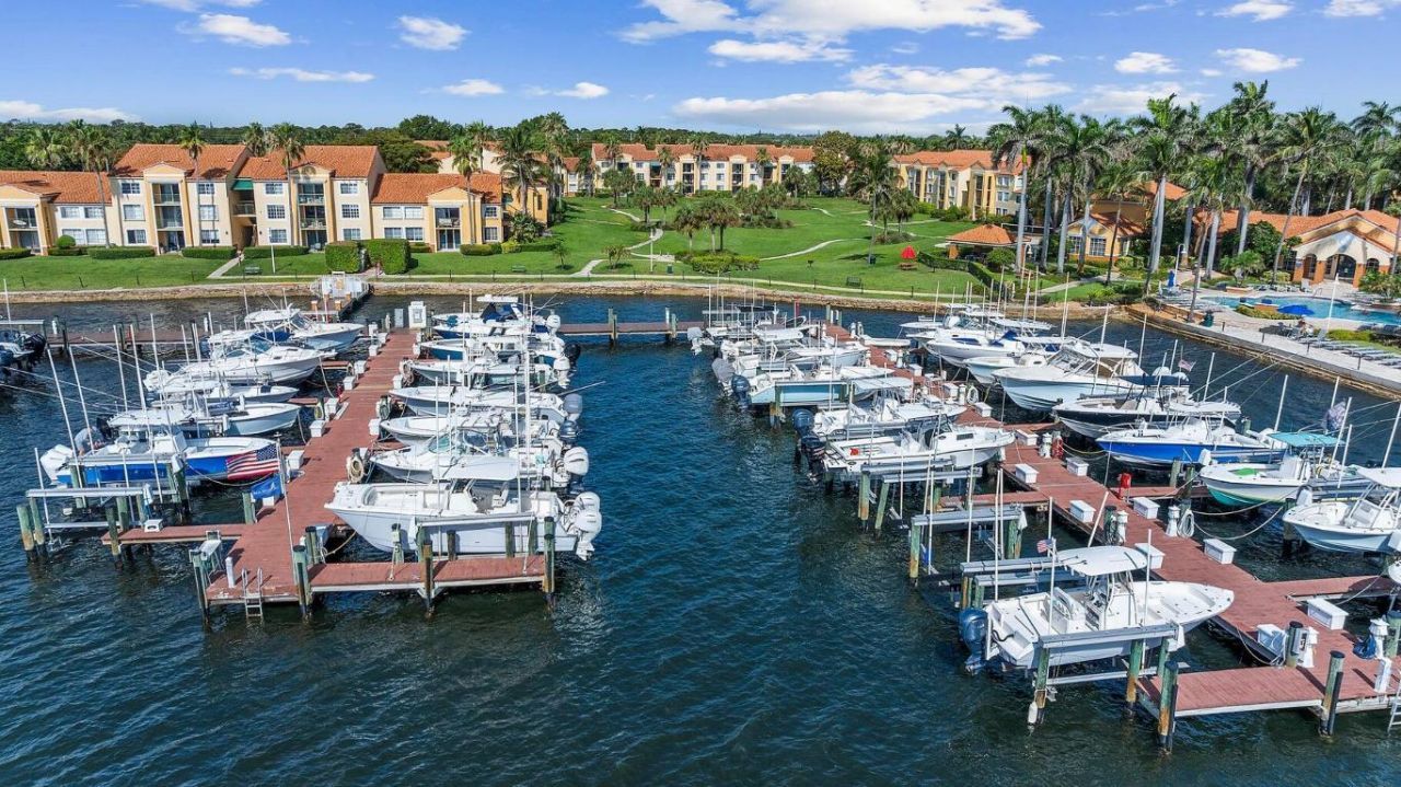 157 Yacht Club Way, Unit 306, Hypoluxo, FL 33462 Photo