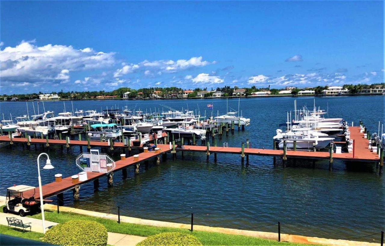 157 Yacht Club Way, Unit 306, Hypoluxo, FL 33462 Photo