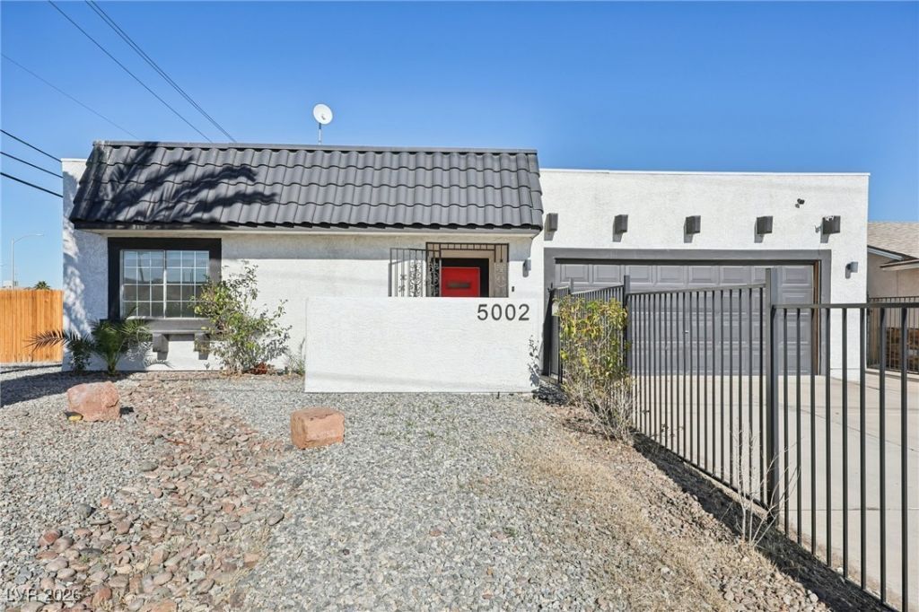 5002 E Hacienda Avenue, Las Vegas, NV 89122 Main Photo