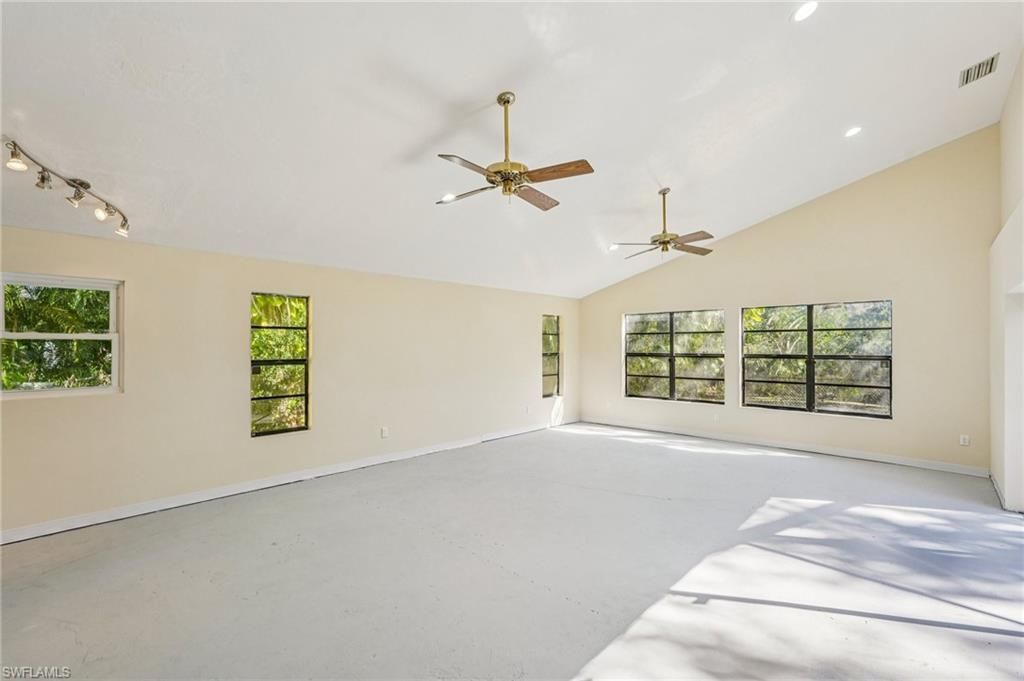 7280 Pelas Cir, North Fort Myers, FL 33917 Photo