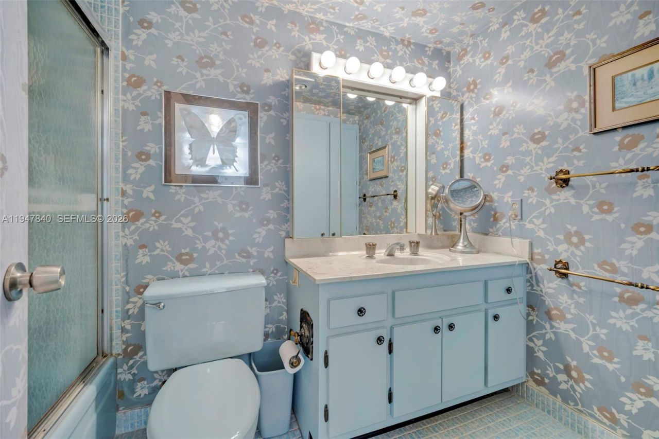 3800 Hillcrest Dr, Unit 316, Hollywood, FL 33021 Photo