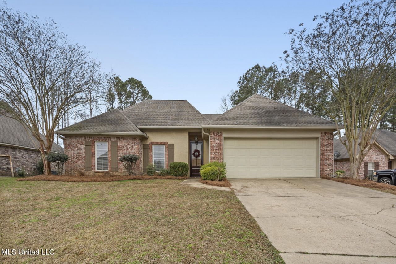 107 Kings Crossing, Canton, MS 39046 Main Photo