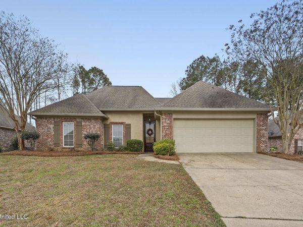 107 Kings Crossing, Canton, MS 39046