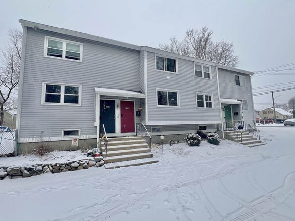 206 Calef Road, Manchester, NH 03103