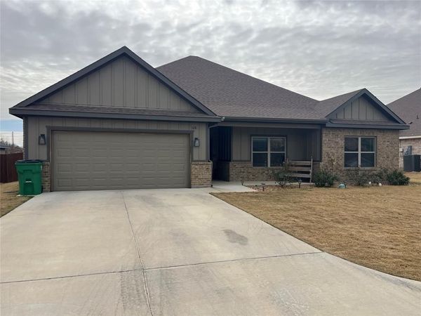 108 Wiley Street, Stephenville, TX 76401