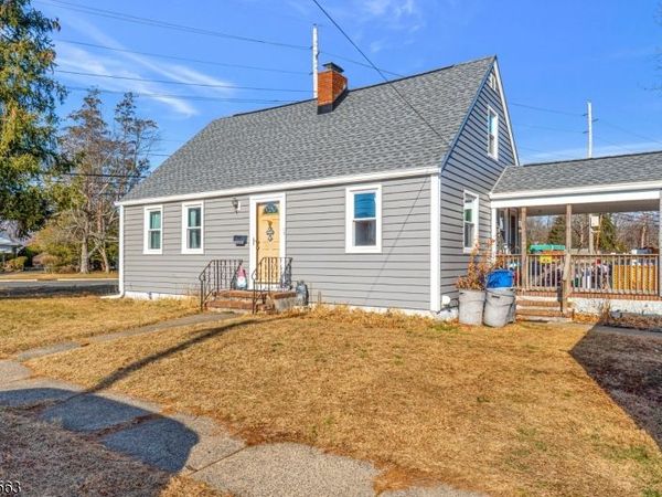 101 Lorraine Ave, Middlesex, NJ 08846