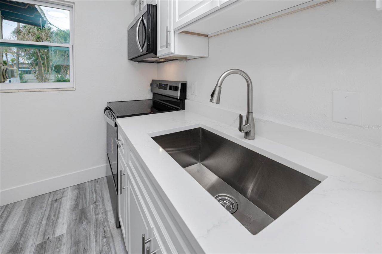 418 39th Avenue N, Saint Petersburg, FL 33703 Photo