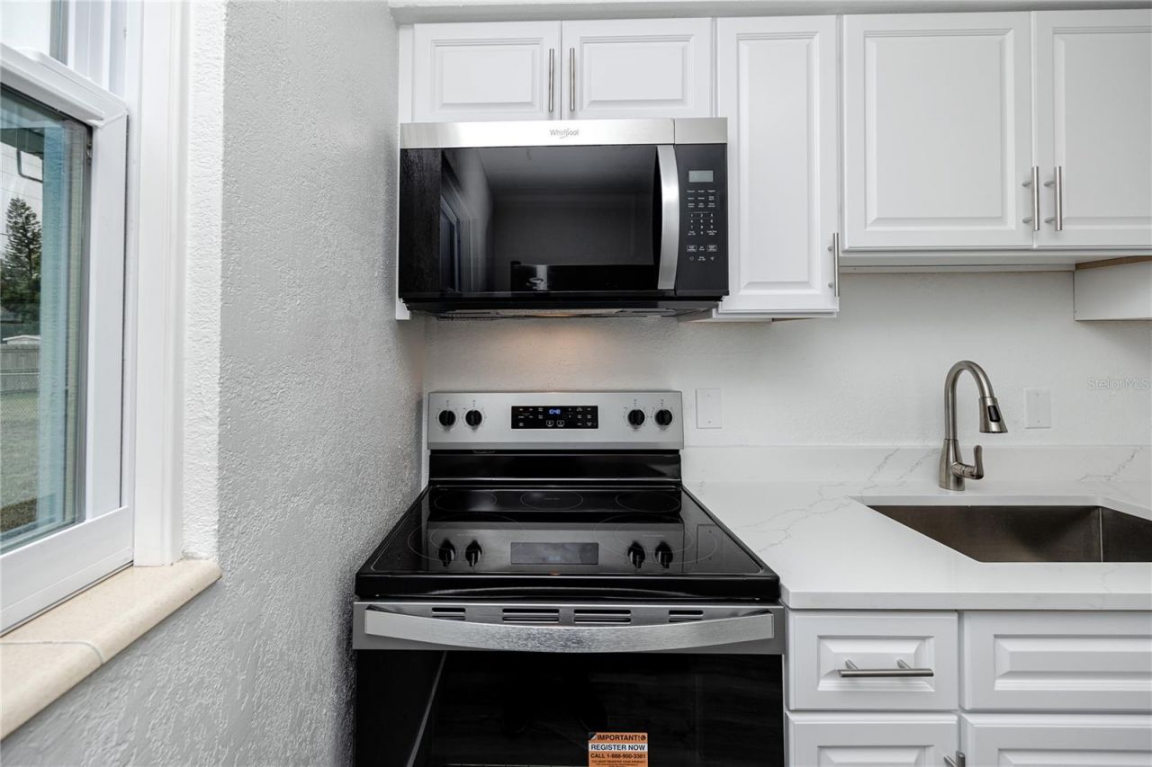 418 39th Avenue N, Saint Petersburg, FL 33703 Photo