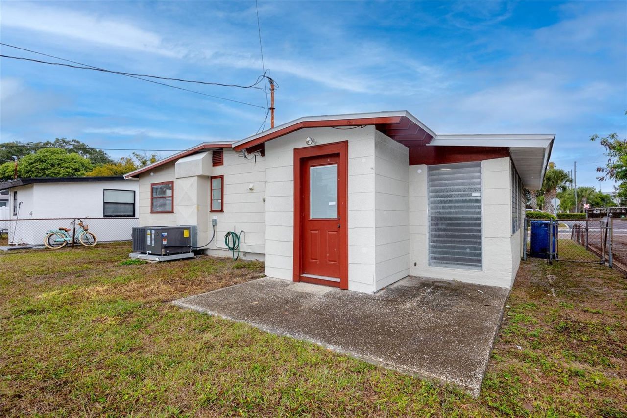 418 39th Avenue N, Saint Petersburg, FL 33703 Photo